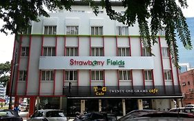Hotel Strawberry Fields